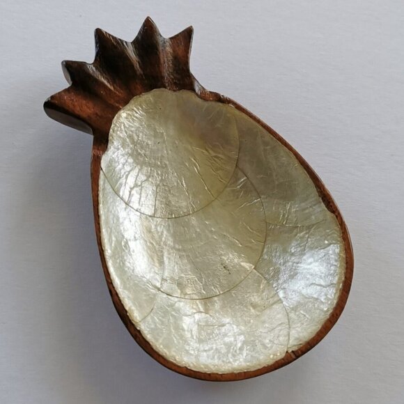 Wood Pineapple Trinket Tray Capiz Shell Inlay, Bowl Display Kitschy Decor - Picture 3 of 7